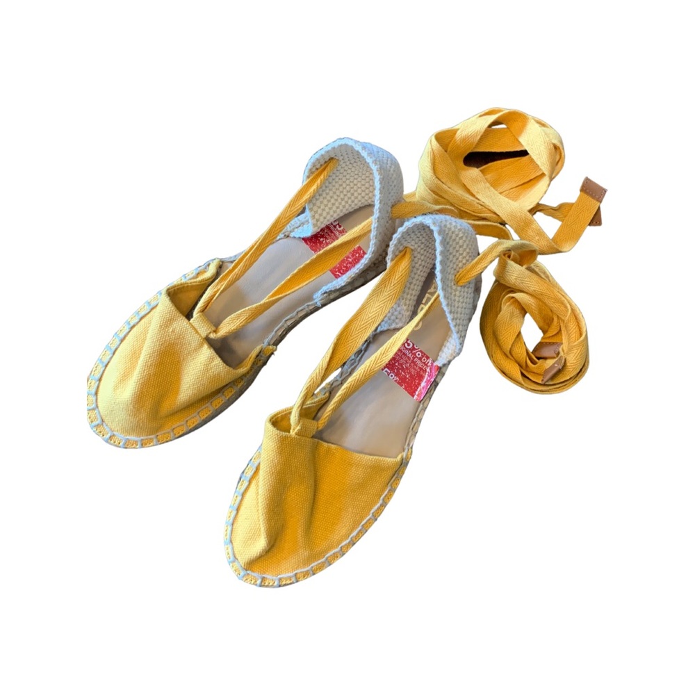Aldo yellow wrap around ankle shoes